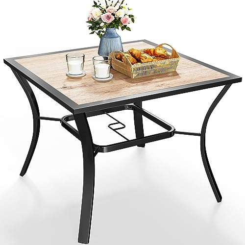 YITAHOME Gartentisch, 94x94cm Terrassentisch mit 4cm Sonnenschirmloch, quadratischer Outdoor-Terrassentisch, Holzmaserung Imitation Outdoor-Esstisch ideal für Garten, Rasen