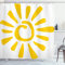 ABAKUHAUS Sonne Duschvorhang, Doodle Sun Burst Sommer, Stoffliches Gewebe Badezimmerdekorationsset mit Haken, 175 x 200 cm, Gelb Weiss
