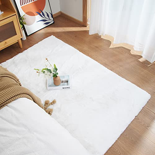 Ghouse Kurzflor Wohnzimmer Teppich Schlafzimmer Matte Moderner Home Flauschig Weich Teppiche für Kinderzimmer Anti-Rutsch Unterseite Waschbarer Teppich 90x150 cm Weiß
