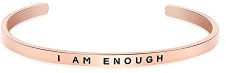 NewChiChi Inspirierende Armbänder, Manschettenarmband Verstellbar 4 mm Mantra Zitat Band Graviert Edelstahl Freundschaft Motivationsschmuck für Frauen Männer Mädchen