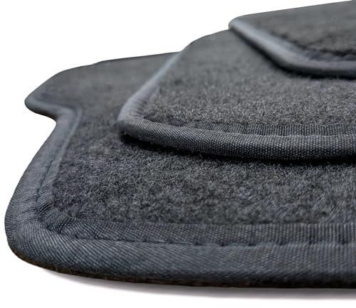 Tappeti Moquette compatibili con Fiat Tipo 2° serie 5 porte sw 2015-2025, anteriori