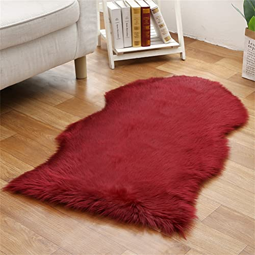 Tomifine Faux Lammfell Teppich, Kunstfell Dekofell Teppich Flauschiger Schaffell Bettvorleger für Schlafzimmer Bett oder Wohnzimmer Sofa Matte (40x60 cm,Rot)
