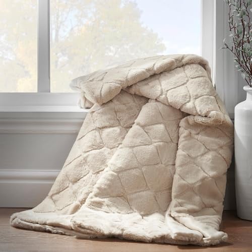Catherine Lansfield Cosy Diamond Faux Fur 130x170cm Blanket Throw Natural