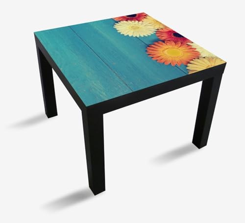 Wallario Möbelfolie selbstklebend/Aufkleber, Tischfolie geeignet für IKEA Lack Tisch - Möbeldeko Bunte Gerbera auf Holz in 55 x 55 cm