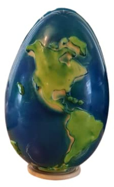 GLOBE Milk Chocolate Luxury Easter Egg (Milk Chocolate Egg with Dark70 Mini Eggs)