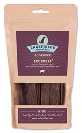 Lakefields Hundeleckerli | Trockenfleischstreifen vom Rind | 150g | 90% Rindfleisch | Getreidefreie Hunde Snacks mit Kartoffeln & Waldbeeren | Knusprige Belohnung für Zwischendurch | Ohne Zusätze