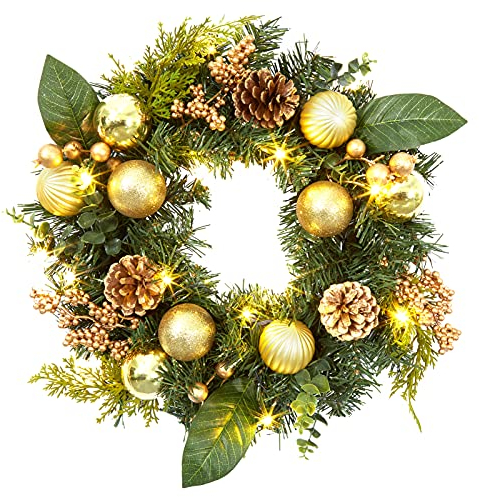 45 cm großer Weihnachtskranz mit Lichtern, 15 LEDs, künstlicher Kranz für die Haustür, Tannennadelkranz mit Weihnachtskugeln, Tannenzapfen, Beeren – Gold
