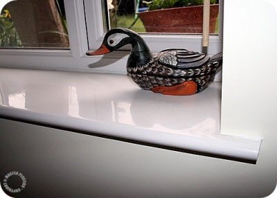 White 260mm x 1.25m Hockey Bull Nosed Internal Window Cill + End Caps