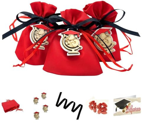 Doni Bomboniere Set Laurea 12 Sacchettini Cotone Rosso Portaconfetti 12 Applicazioni Legno Mappamondo con Tocco 12 Bustine Confetti Cioccolato 12 Bigliettini Festa Regalo Celebrazione Gadget