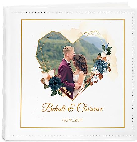 Maverton Einsteckalbum mit Aufdruck - Fotoalbum für 200 Fotos 10x15-50 Seiten - Größe: 21x22cm - Weiß - personalisierte Geschenke für Paar zur Hochzeit zum Hochzeitstag