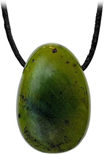 Kaltner Präsente Edelstein Halskette mit Anhänger/Kanada Jade Grün/Lederband mit gebohrtem Trommelstein Tropfen Anhänger/Hochwertiger Edelsteinanhänger/Lederkette
