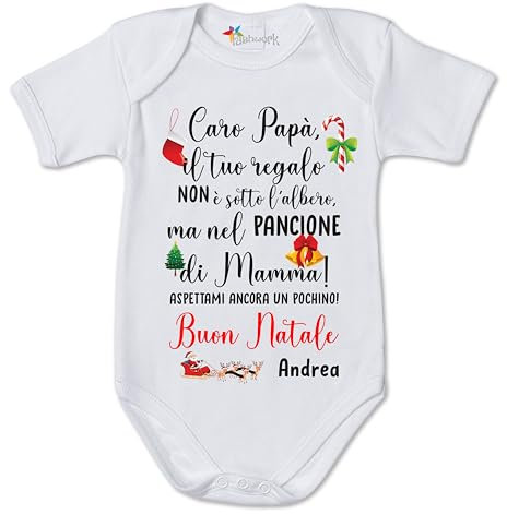 fashwork Body Papà PERSONALIZZABILE Natale neonato divertente Caro Papà il tuo regalo non è sotto l'albero, ma nel pancione di mamma - Christmas - Regalo Natale