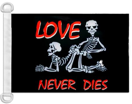 AZ FLAG Bootsflagge Pirat Love Never Dies 45x30 cm, Aussenverwendung - Piraten Totenkopf Bootsfahne Aus Gestricktem Polyester Mit Plastikringen