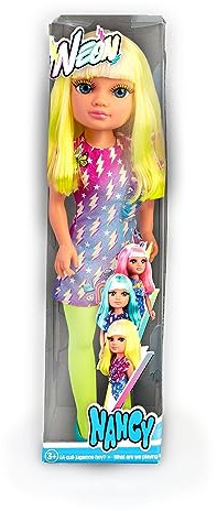 Nancy - Neon Yellow, muñeca con el Pelo de Color Amarillo neón Llamativo, con Flequillo y Liso, Pelo para peinar y Hacer Diferentes Looks, con Medias y Maquillaje a Juego, 3 años, Famosa (NAC23200)