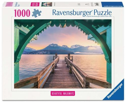 Ravensburger Puzzle 12001762 - Romantischer Steg am Lac d'Annecy, Beautiful Walkways Collection, 1000 Teile Puzzle für Naturliebhaber und Wanderfreunde ab 14 Jahren