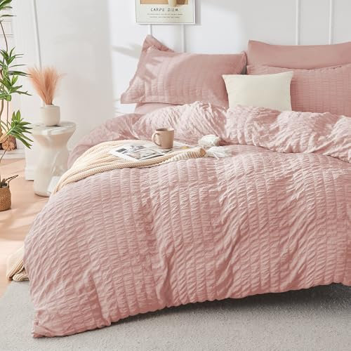 HYMOKEGE Rose Gold Duvet Cover Queen Size, Ultra Soft 3-Piece Seersucker Duvet Cover Set with Zipper Closure, Soft Brushed Microfiber Bedding Set with 8 Corner Ties (90x90, 2 Pillowshams)