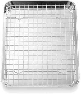 Fire More Plaque de Cuisson avec Grille de Refroidissement: Plaques et Grilles pour Cuisson au Four en Acier Inoxydable, Plat Four pour Rôti la Maison Cuisine Barbecue23,5x17,5x2,5cm, Lot de 2