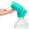 Suds2Go Tragbare Handwaschstation, nachfüllbare Kappe, universelle Passform, Einwegflaschen mit Schaumseifenbehälter, Wasserflaschen-Handwaschaufsatz für Reisen, Camping, Outdoor-Spülbecken, 2 Stück