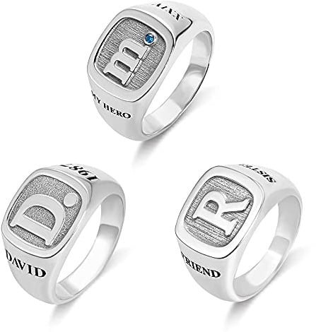 Personalisierter quadratischer Siegelring für Damen und Herren aus 925er Sterlingsilber mit Gravur von Name, Jahr, Buchstabe, Geburtsstein und Punkt. Ideal als Geburtstagsgeschenk oder für Väter.