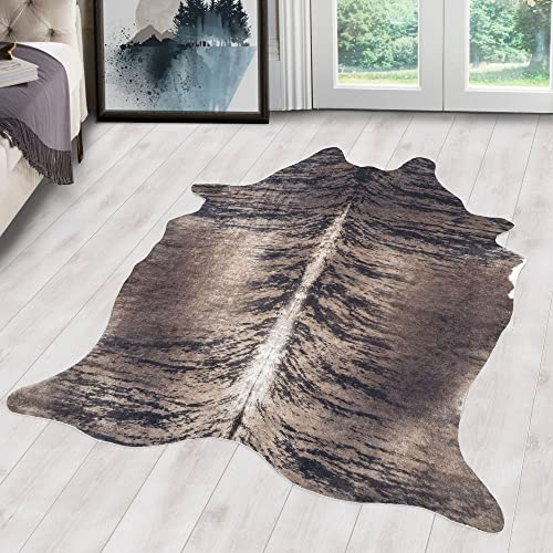 Carpetsale24 Kunstfell Teppich Braun-Creme – 100x135 cm – Waschbar & tierleidfrei – Täuschend echtes Design – rutschfeste Rückseite – Weich & vielseitig für Wohnzimmer, Schlafzimmer & Wanddeko