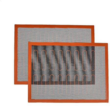 Amazon Basics Silikon-Backmatte, haftet nicht an, perforiert, für Brot, Gebäck, leicht zu reinigen, wiederverwendbar, 2 Stück, schwarz-rot-weiß, Rechteckig 40L x 30B cm (zuvor AmazonCommercial Marke)