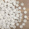 ToBeIT 200pezzi Mini fiocchi di neve in legno, decorazione natalizia, mini fiocchi di neve, dischi di legno, decorazione per fai da te (bianco/200 pezzi)