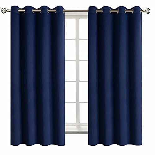 BGment Verdunkelungsvorhänge für Schlafzimmer, mit Ösen, wärmeisoliert, für Wohnzimmer, Set mit 2 Paneelen (132 x 160 cm, dunkelblau)