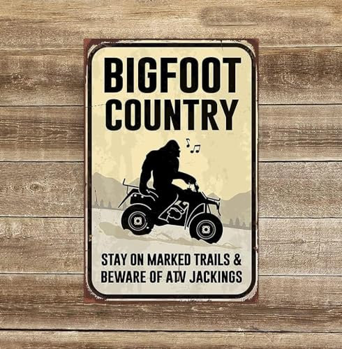 Uoyeqt Bigfoot Metallschild mit Aufschrift On A Quad Sasquatch, Vintage, Outhouse, Garage, Zuhause, Wanddekoration, Poster, Vintage, 15,2 x 20,3 cm