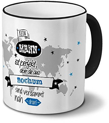 printplanet Tasse mit Namen Bochum - Motiv Kein Mann ist Perfekt, Aber... - Namenstasse, Kaffeebecher, Mug, Becher, Kaffeetasse - Farbe Schwarz