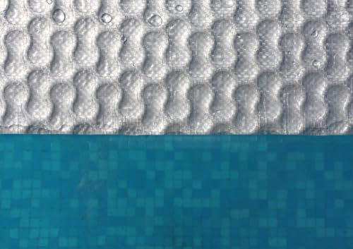 Manta térmica para Piscina 500 Geobubble™ RaeGuard | para Piscina de 6x4m | Borde con Refuerzo