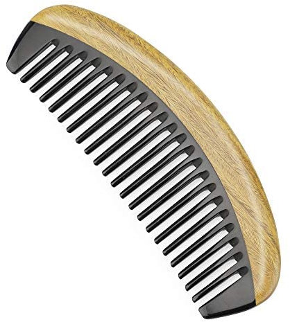 Onedor Extra langer, handgefertigter Haarkamm aus 100% natürlichem grünem Sandelholz Büffelhorn – antistatischer Sandelholzduft, natürlicher Haarentwirrer (ovaler breiter Zahn)