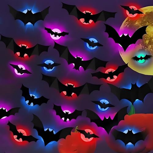 24 Stück Halloween Deko Bunt leuchtende Fledermaus, Led Große Fliegende Halloween 3D Dekoration Wandaufkleber Fensterdekoration Für Drinnen Draußen,Garten Dekorations,Party