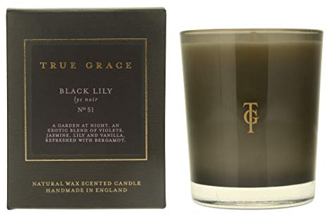 True Grace - Duftkerze Manor Black Lily - (Schwarze Lilie) 190g