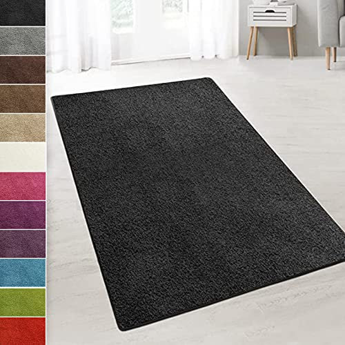 casa pura Teppich Wohnzimmer Schwarz Flauschiger Teppich 66x150cm Läufer, weicher Wohnteppich Deko für Schlafzimmer, Kinderzimmer, Flur mit antirutsch Unterseite, Shaggy Hochfloor Barcelona