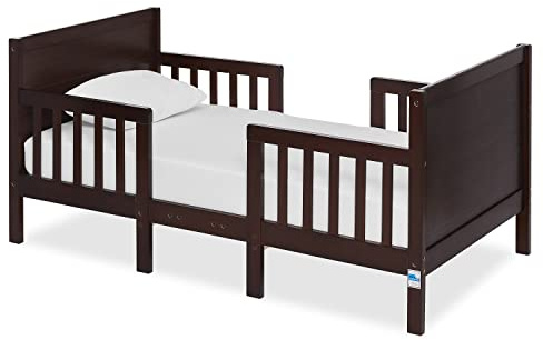 Dream On Me Hudson 3-in-1 Convertible Toddler Bed, 4 Safety Guard Rails, Low-to-Floor Design, Greenguard Gold & BSA Certified, Solid New Zealand Pinewood, Converts to Chairs & Table – Espresso
