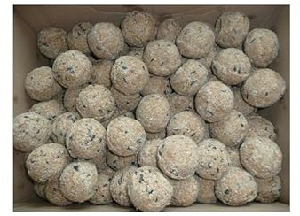 100 Meisenknödel ohne Netz a 90 g = 9.000 g. Orginal Vogelpick Fracht fällt nur einmal an, egal wieviel bestellt.