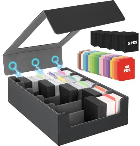 REAQUE Karten Box für 3900+ Karten,5 Reihen Sammelkarten-Aufbewahrungsboxen mit 48 Kartenteilern,Magnetische PU Leder Sammelkarten Box Deck Box für TCG,MTG,Sports Karten