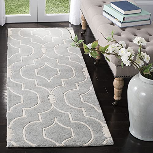 SAFAVIEH Chatham Collection Runner Rug - 2'3 x 7', Grey & Ivory, Handmade Geometric Wool, Ideal for High Traffic Areas in Living Room, Bedroom (CHT736E)
