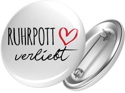 Huuraa Button Ruhrpott verliebt Ansteck Pin 59mm mit Namen deiner lieblings Region Geschenk Idee für Freunde und Familie