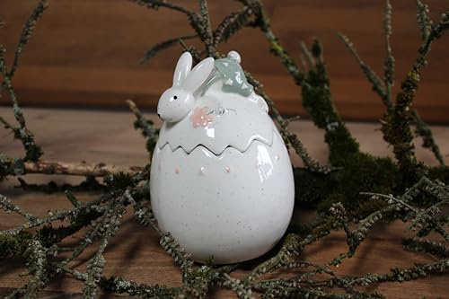 Holzwurm Dose Hase Mümmelmann auf Ei, Dose aus Keramik. H 16 cm, Osterdose in Eiform