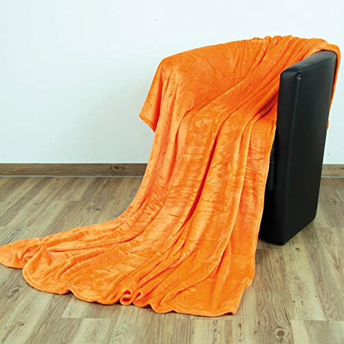 Bestlivings Kuscheldecke Celina 220x240 cm – XXL Wohndecke in Orange | 220g/m² Mikrofaser, beidseitig gleich weich und flauschig – riesiges XXL Format, ideal als große Tagesdecke und Bettüberwurf