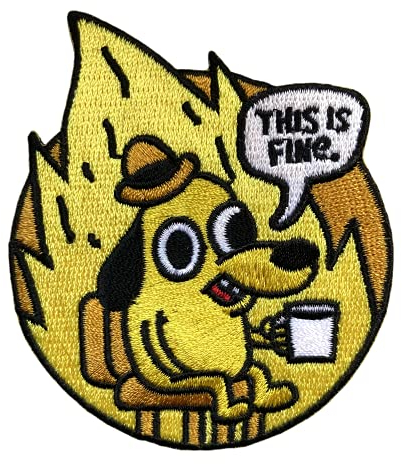 Urbanski Patch Hund in brennendem Haus Dog in burning House this is fine zum Aufbügeln 8 x 7 cm | Aufnäher Applikation Bügelbild