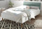 Furn.Design Bett 140 x 200cm in weiß und Eiche Rivera Polsterbett mit Polsterung in Mintgrün Einzelbett skandinavisch Schlafzimmer Jugendbett Bettgestell Helge (Mint)