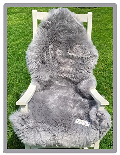 Extra großes Super-Premium Lammfell, Schaffell hell-grau. Extra zartes, geruchsarmes, echtes Merino Kuschelfell. Geschenkqualiät 110-120 cm