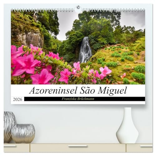 Azoreninsel São Miguel (hochwertiger Premium Wandkalender 2026 DIN A2 quer), Kunstdruck in Hochglanz: Vulkane mit Kraterseen, tolle Strände, ... findet man auf einer Insel. (CALVENDO Orte)