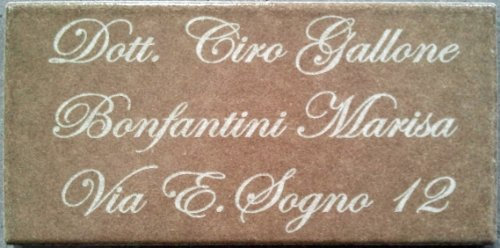 GUIZZO Creart - Targa Personalizzata Nomi/Via Ceramica, Targhetta Personalizzata Modificabile Numero Civico Esterno, Targhetta Porta Ingresso Personalizzata Made in Italy 10x5H cm Marrone Chiaro