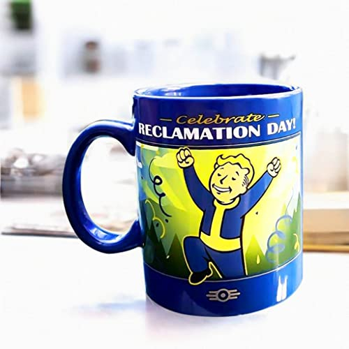 JustFunky Kaffeebecher mit Aufschrift Fallout Reclamation Day, 473 ml, Keramik Fallout 76/Fallout 4 Tassen, Teetasse, GOTY Gamer Tasse, Pip Boy (Vault-Tec Logo)