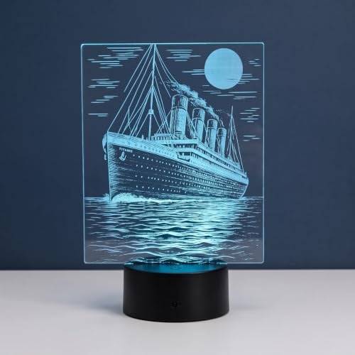 Optechvisual Titanic LED Lampe – 3D Nachtlicht mit Farbwechsel & Fernbedienung – historisches Schiffsmotiv bei Mondlicht – Geschenkidee für Seefahrt-Fans & Nostalgiker