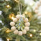 Ginger Ray Holzperlen Scandi Moderner Weihnachtsbaumschmuck mit Blatt, 4 Stück