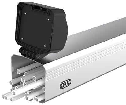 CRUZ Pipe Carrier 2m (2 Meter) - Zubehör für den sicheren Transport von Rohren auf dem Dach eines leichten Nutzfahrzeugs.